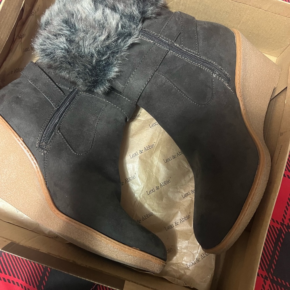 Boots w heel